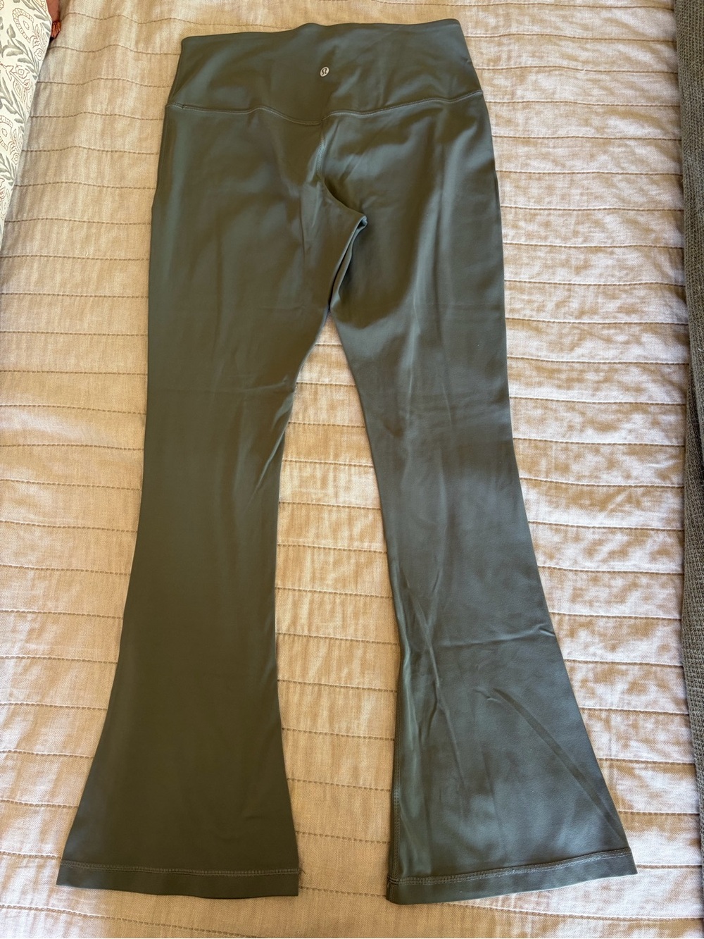 lululemon athletica Olive Flare Yoga Pants Vintage Groove Align